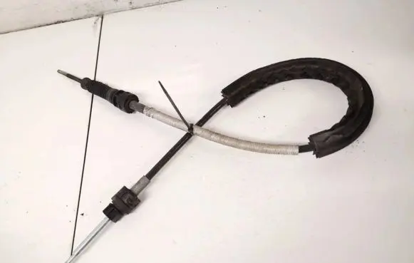 Volkswagen Golf V Gear shift cable linkage 1K0711266AA
