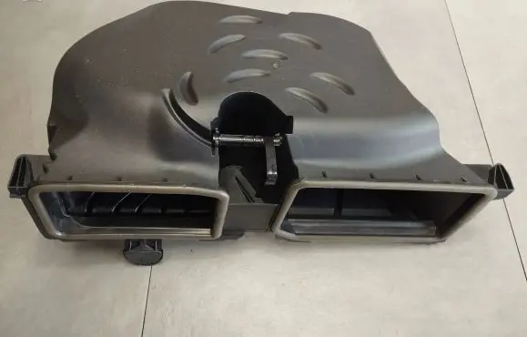 Mercedes-Benz CLS C218 X218 Interior heater climate box assembly housing A2128302200