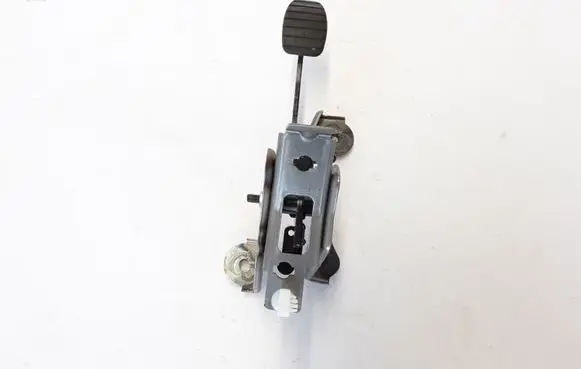 Renault Twingo III Brake pedal 465039381R