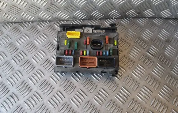 Citroen C5 BSM Control unit 9659741880 BSML04 BSML0400