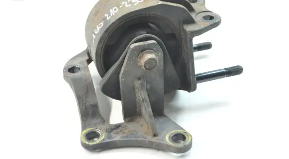 Hyundai Santa Fe Engine mount bracket