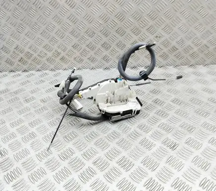 Maserati Ghibli Coupe door lock (next to the handle) 670006845