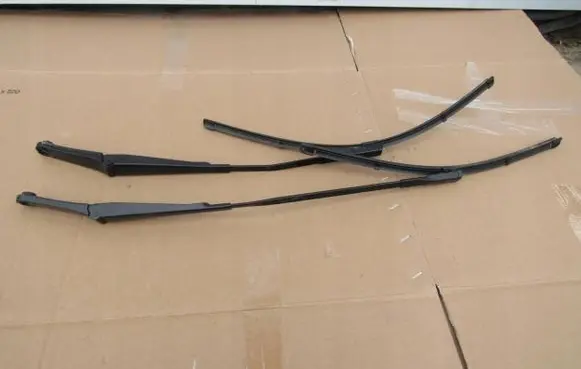 Audi A4 S4 B9 Front wiper blade arm 8W1955408