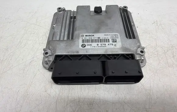 BMW 3 F30 F35 F31 Engine control unit/module 0281030977 170109894 8579479