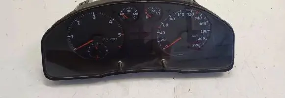 Audi A4 S4 B5 8D Speedometer (instrument cluster) 8D0919033A