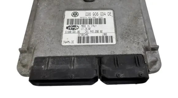 Volkswagen Polo Engine control unit/module 036906034DE 33T0DCHAC 6160068106