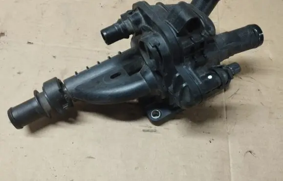 Peugeot 308 Thermostat 9684588980