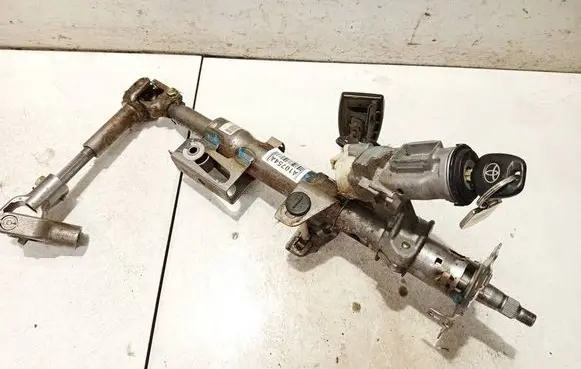 Toyota Corolla Verso E121 Steering wheel axle