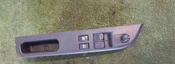 Suzuki Swift I Quarter vent window switch 62J100975T 62J001105T