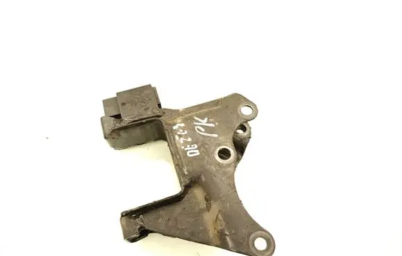 Volkswagen Polo V 6R Gearbox mount 