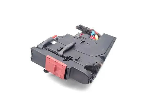 Mercedes-Benz C AMG W204 Fuse module A2075400340