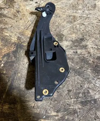 Jaguar XF Accelerator throttle pedal bracket 9X239F836AB 050213