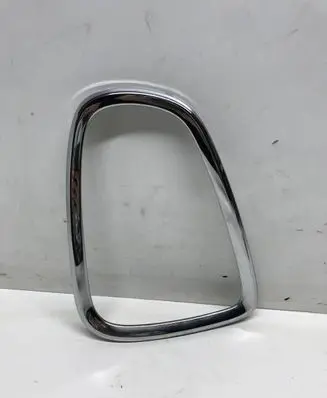 Rear/tail light trim molding