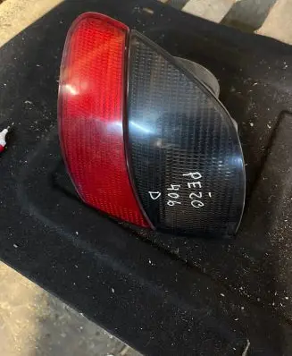 Peugeot 406 Rear/tail lights 45503