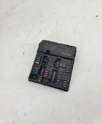 Nissan Rogue Fuse module 284B6