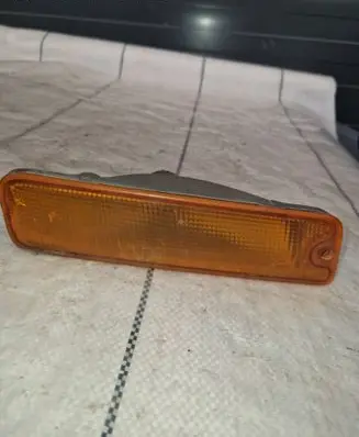 Mitsubishi Pajero Sport I Front bumper turn signal 1121558r