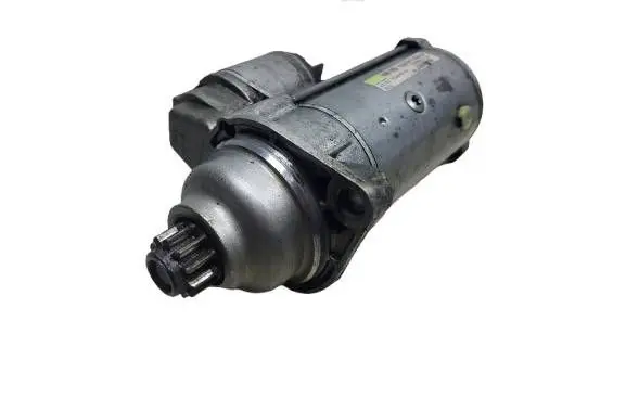 Volkswagen Golf IV Starter motor 02A911024B D7RS30
