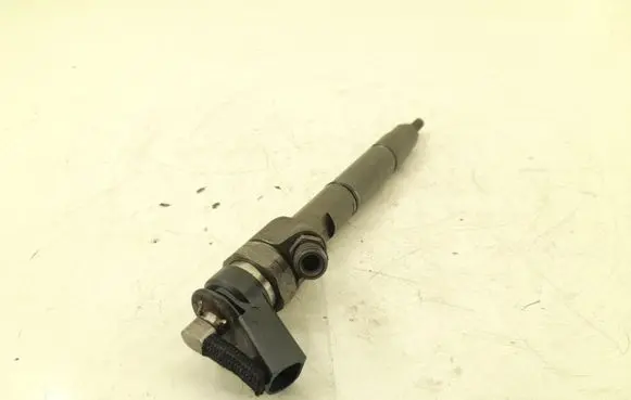 Mercedes-Benz A W169 Fuel injector 6400700787 A6400700787