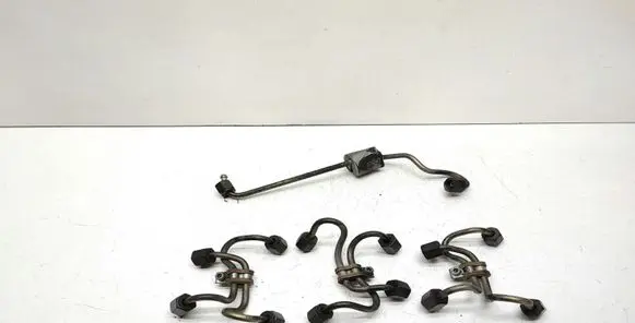 BMW X5 E53 Fuel injector supply line/pipe 