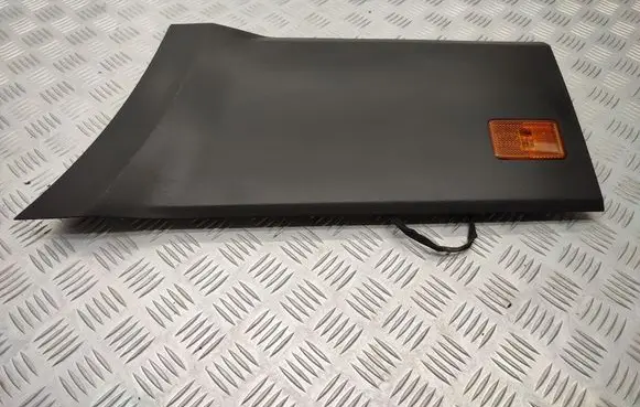 Rear fender molding trim