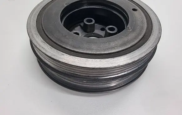 Audi A4 S4 B5 8D Crankshaft pulley 038105243F