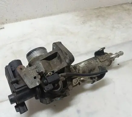 Volvo V70 EGR valve cooler 880765R 50088403