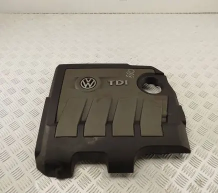 Volkswagen PASSAT B7 Engine cover (trim) 03L103925AT
