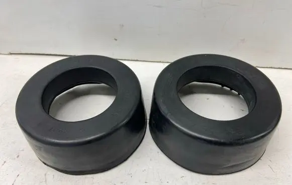 Mercedes-Benz 190 W201 Front coil spring rubber mount A2013211284 2013211284