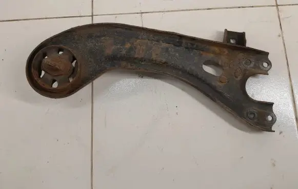Hyundai Santa Fe Rear upper control arm/wishbone 552802W150