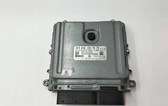 Mercedes-Benz Vito Viano W639 Engine control unit/module 0281015060 A6461507072