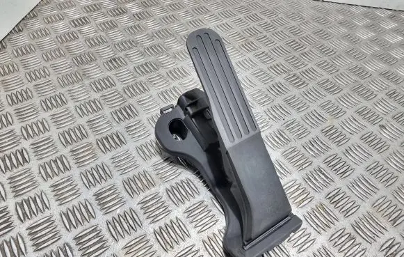 Volkswagen Golf VI Accelerator throttle pedal 1K1721503AA 6PV01049850 L015110