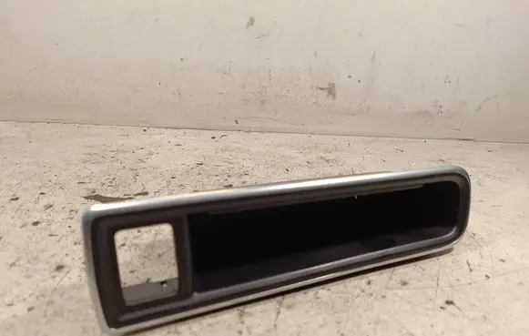 Jaguar XF X260 Other front door trim element GX6322635A M637F