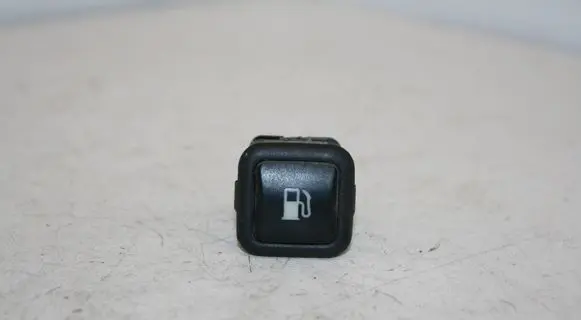 Volkswagen Golf IV Fuel tank opening switch 3B0959833A