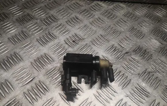 Mercedes-Benz ML W166 Turbo solenoid valve 0091533128 A0091533128