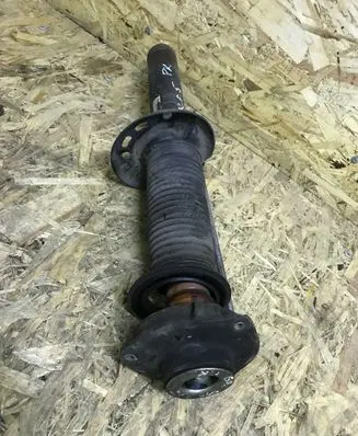 Volkswagen Golf V Front shock absorber/damper