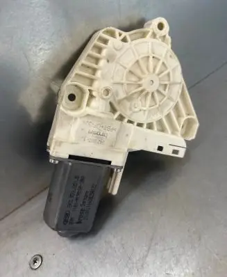 Audi A7 S7 4G Front door window regulator motor 8K0959801B 11420250122 1101919810200
