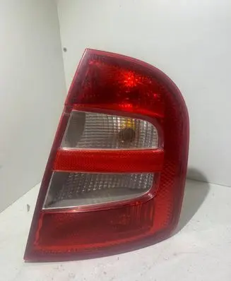 Skoda Fabia Mk1 (6Y) Rear/tail lights 6Y6945096 6Y6945112