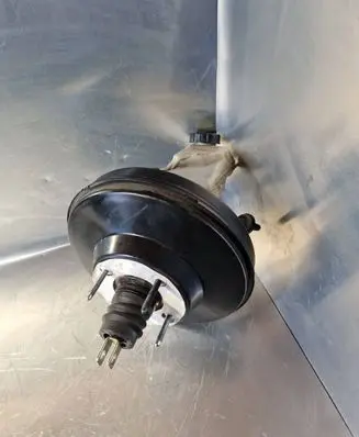 Volvo S40 Brake booster