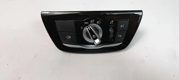 BMW 5 G30 G31 G38 Light switch 6841882