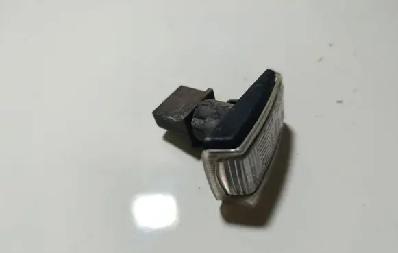 Volvo S40, V40 Front fender indicator light 