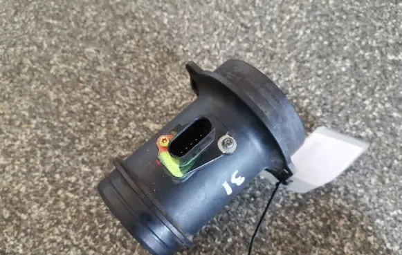 Audi A6 S6 C6 4F Mass air flow meter 059906461K
