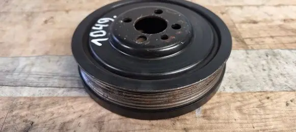 Volkswagen Touran I Crankshaft pulley 03G105243