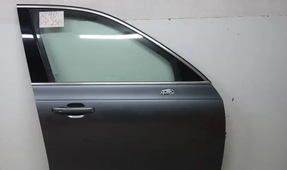 Volvo XC90 Front door