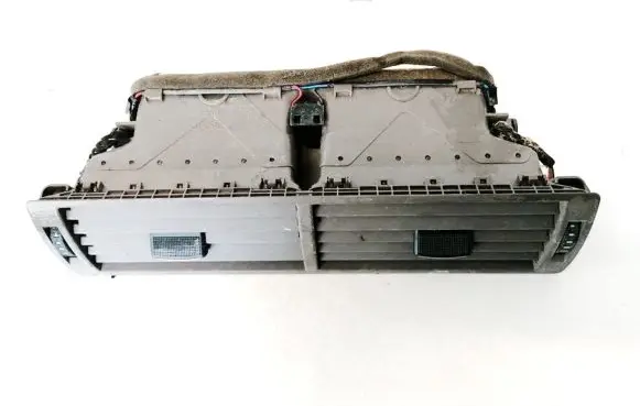 Audi A4 S4 B6 8E 8H Dash center air vent grill 8e0820951h