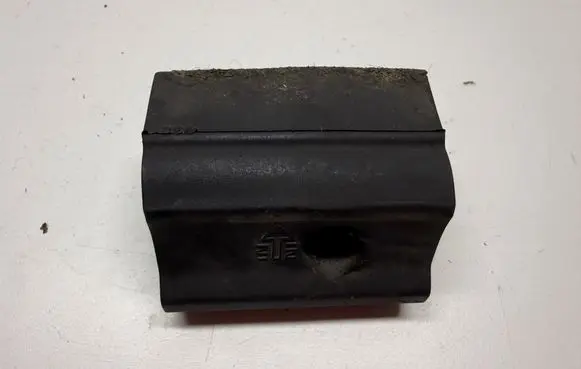 Dodge Durango III Tailgate/trunk/boot lid buffer 05109694AA