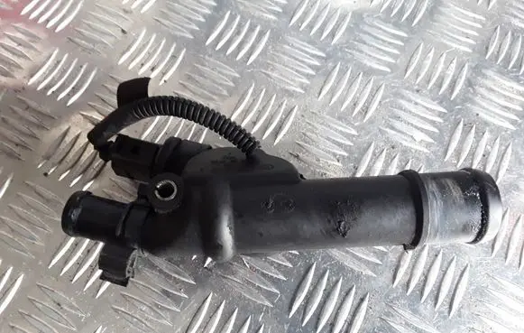 Dodge Journey Engine coolant pipe/hose 03G121132