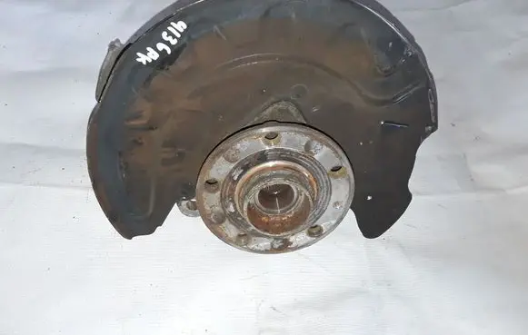 Volkswagen Golf VII Front wheel hub 5Q0400053