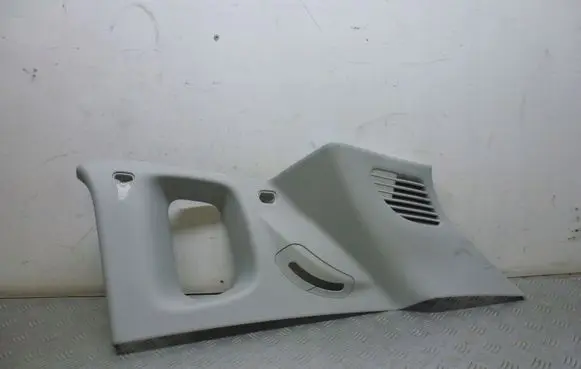 Jeep Compass (C) pillar trim