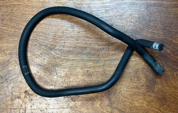 Mercedes-Benz Sprinter W906 Engine coolant pipe/hose A9065014482