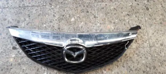 Mazda 6 Front bumper upper radiator grill GJ6A50712